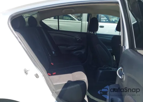 2017 Nissan Versa 1.6 Sv z USA, uszkodzony, nr VIN 3N1CN7AP7HL859655